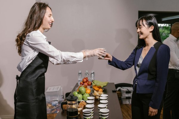 Wie beeinflusst die MitarbeiterfÃ¼hrung den Unternehmenserfolg?